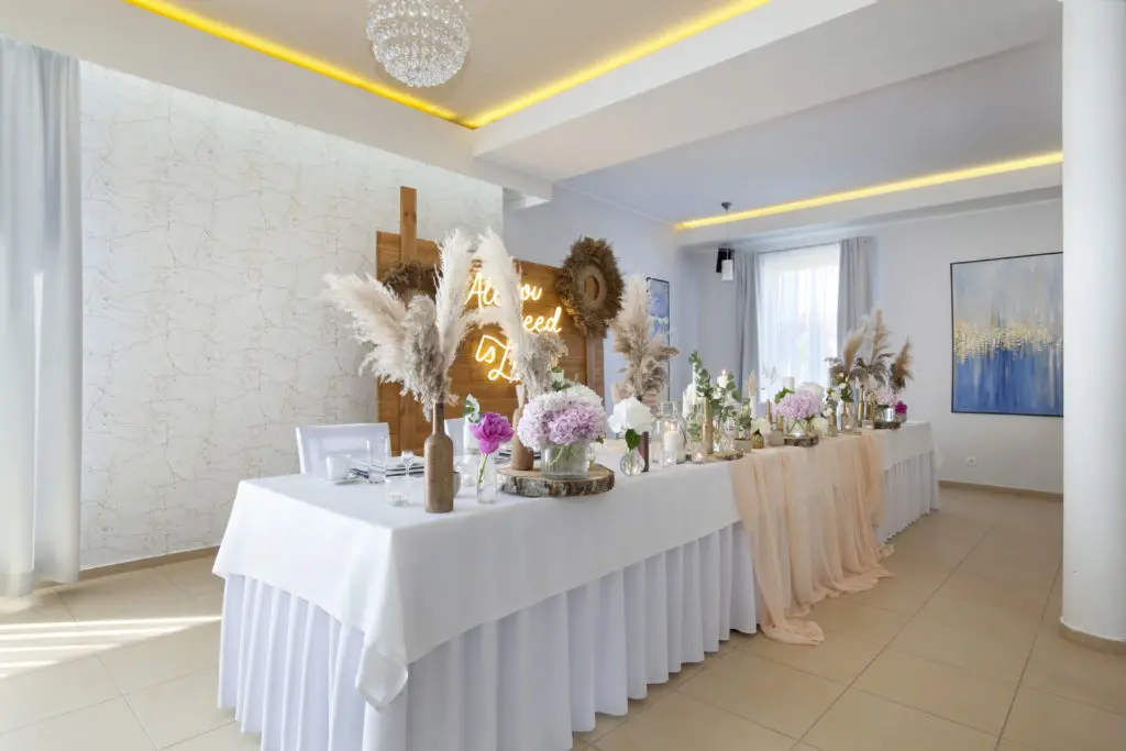 Restauracja Biancas stół dla nowożeńców